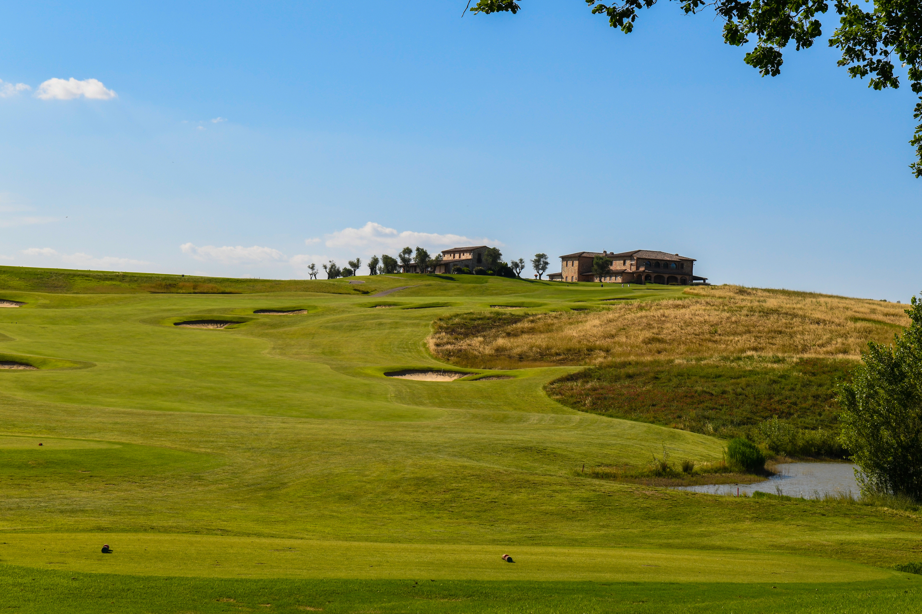 Campo da golf Royal Golf La Bagnaia nelle colline senesi - Etrusco Camping Village
